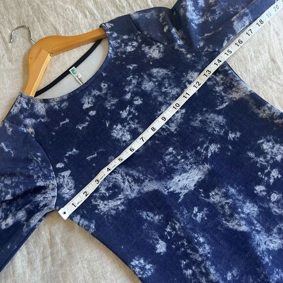 Auditions dresses | NWOT size M blue white tie dye 3/4 sleeve bodycon knee lengt - Picture 5 of 6